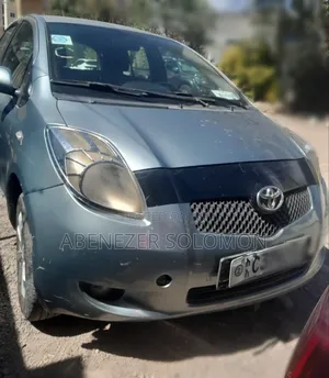 Photo - Toyota Yaris 2008 Blue