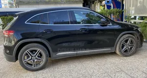 Mercedes-Benz CL 2021 Black