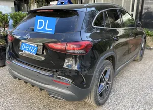 Mercedes-Benz CL 2021 Black