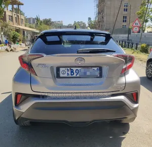 Toyota C-HR 2020 Silver