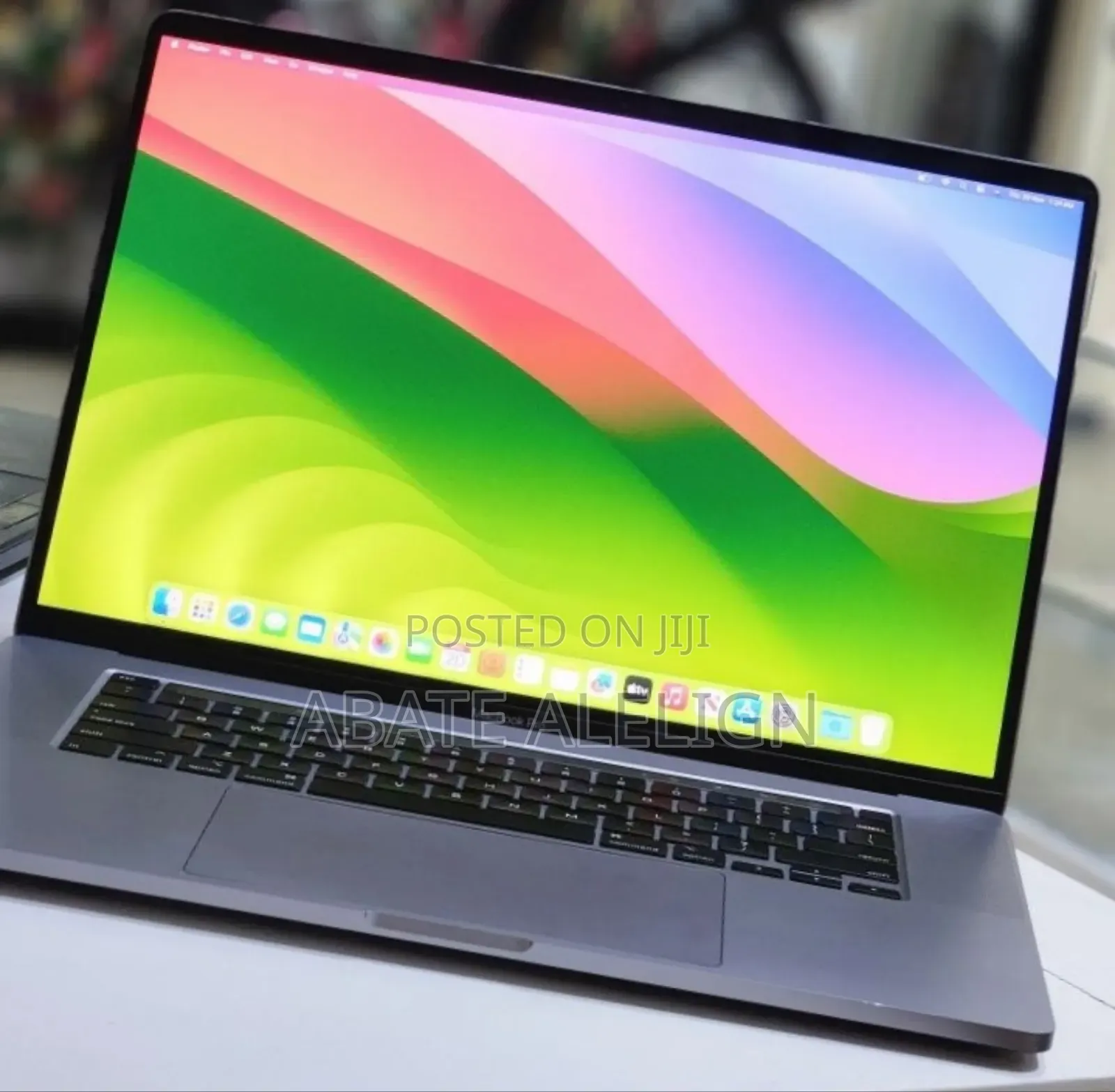 New Laptop Apple MacBook Pro 2019 32GB Intel Core I9 SSD 1T