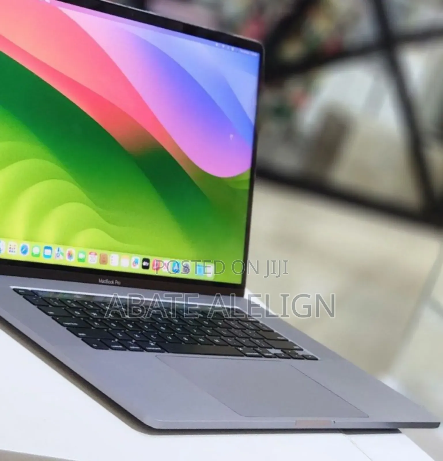 New Laptop Apple MacBook Pro 2019 32GB Intel Core I9 SSD 1T