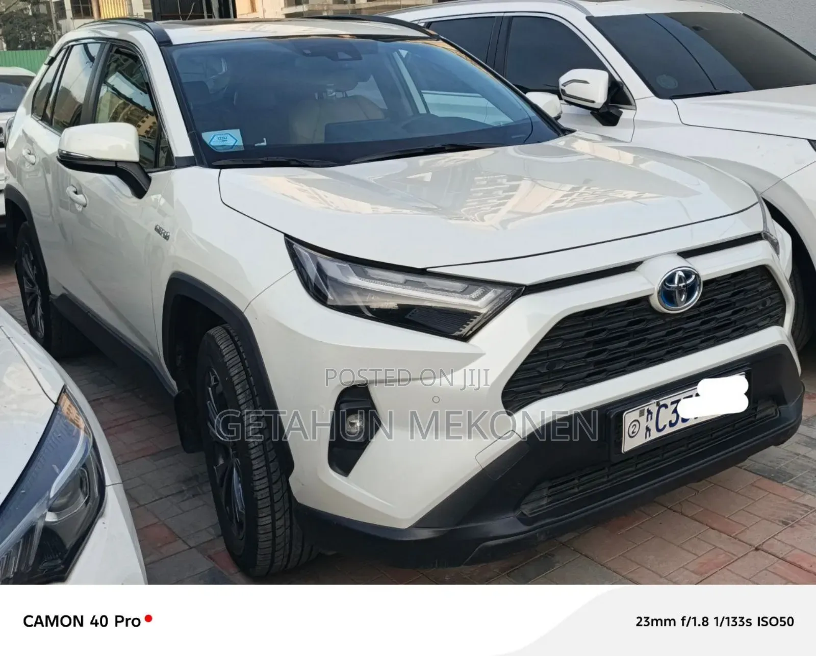 Toyota RAV4 2022 White