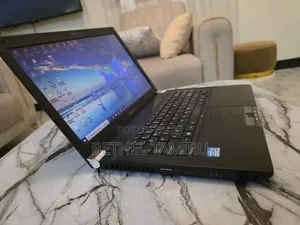 Laptop Toshiba Satellite R945 4GB Intel Core I5 HDD 500GB