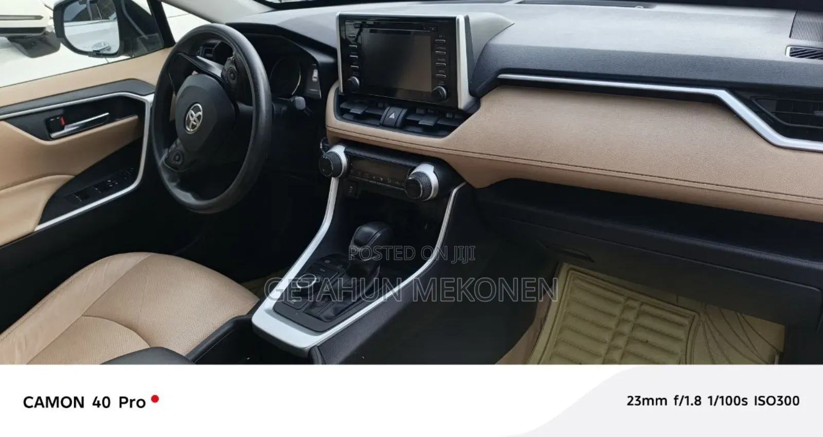 Toyota RAV4 2022 White