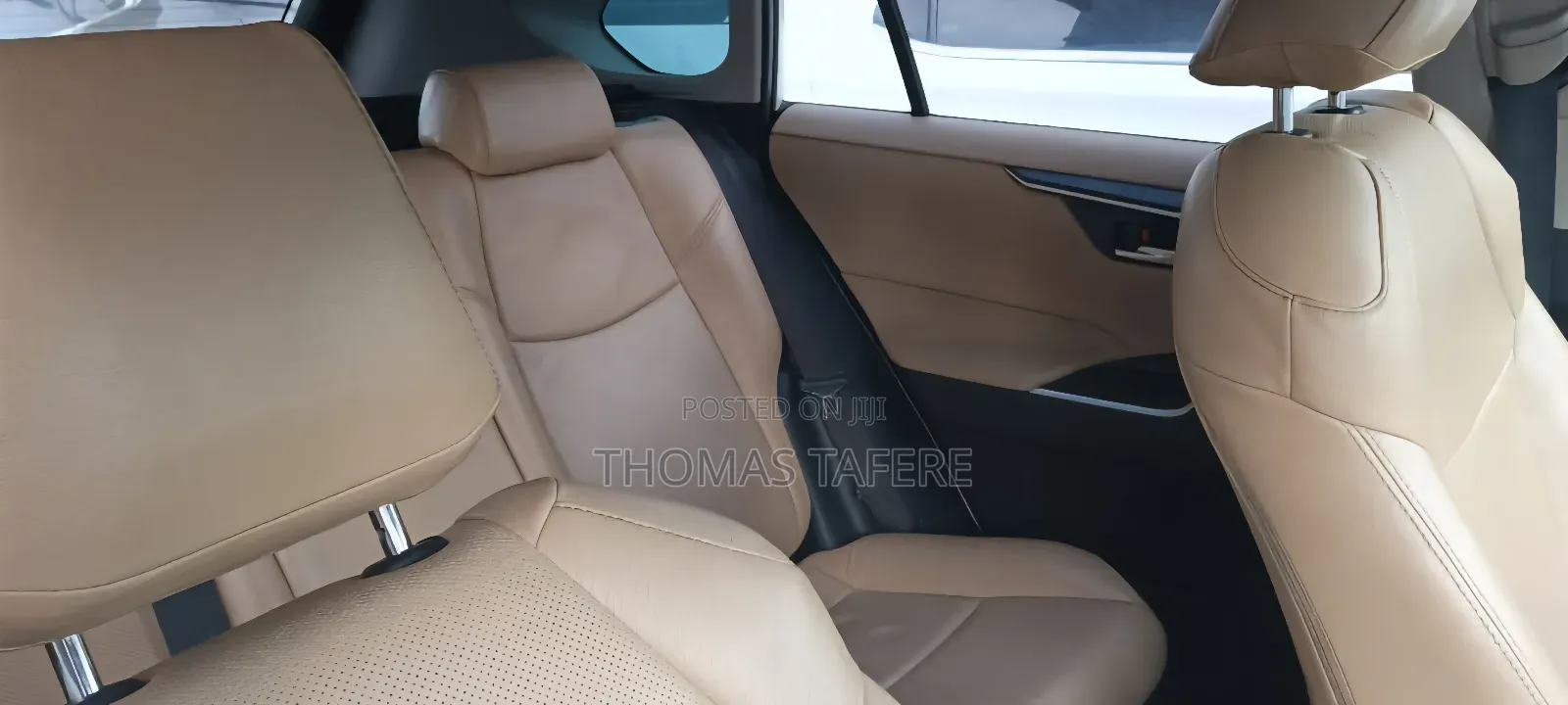 Toyota RAV4 2022 White