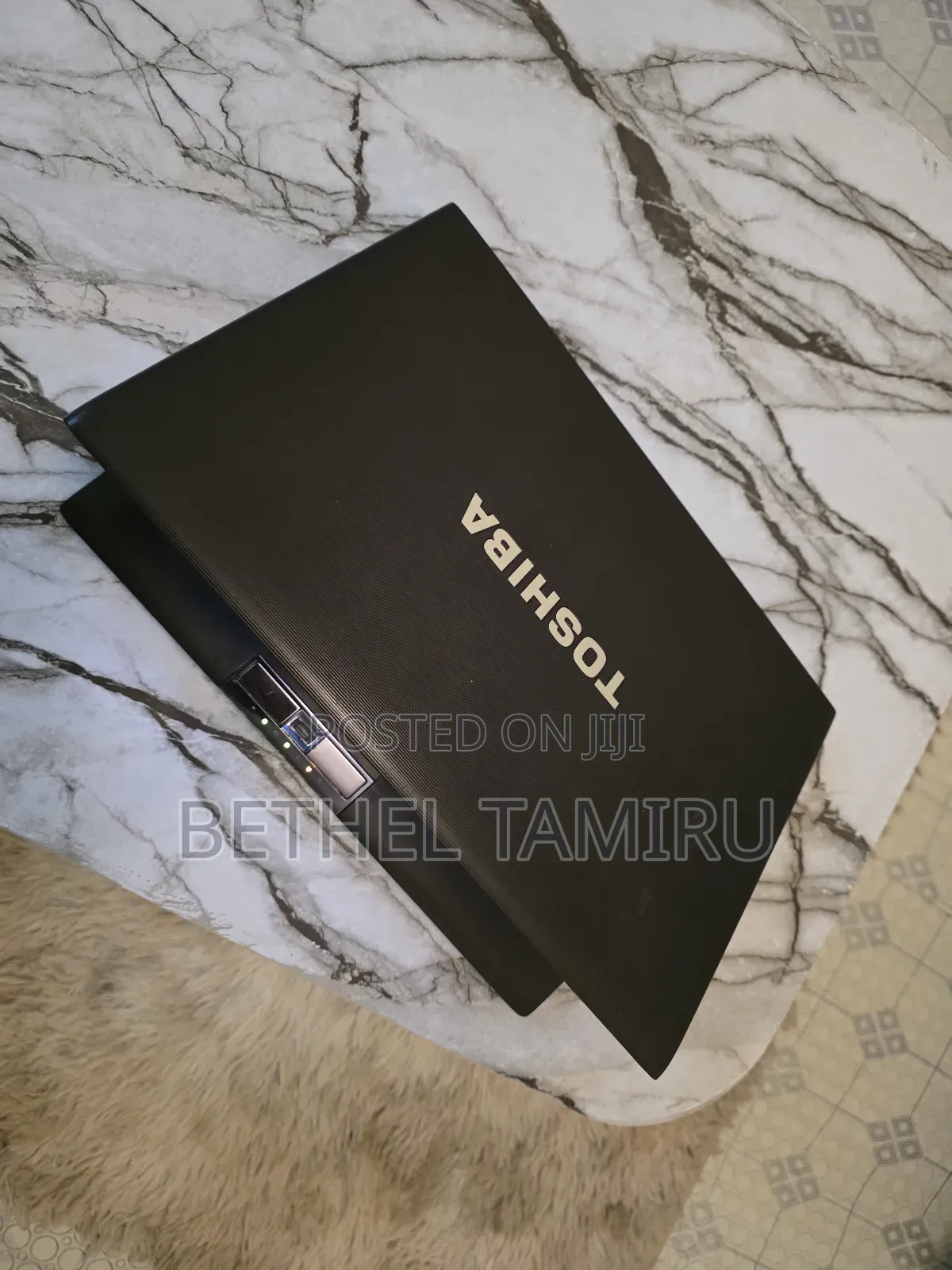 Laptop Toshiba Satellite R945 4GB Intel Core I5 HDD 500GB