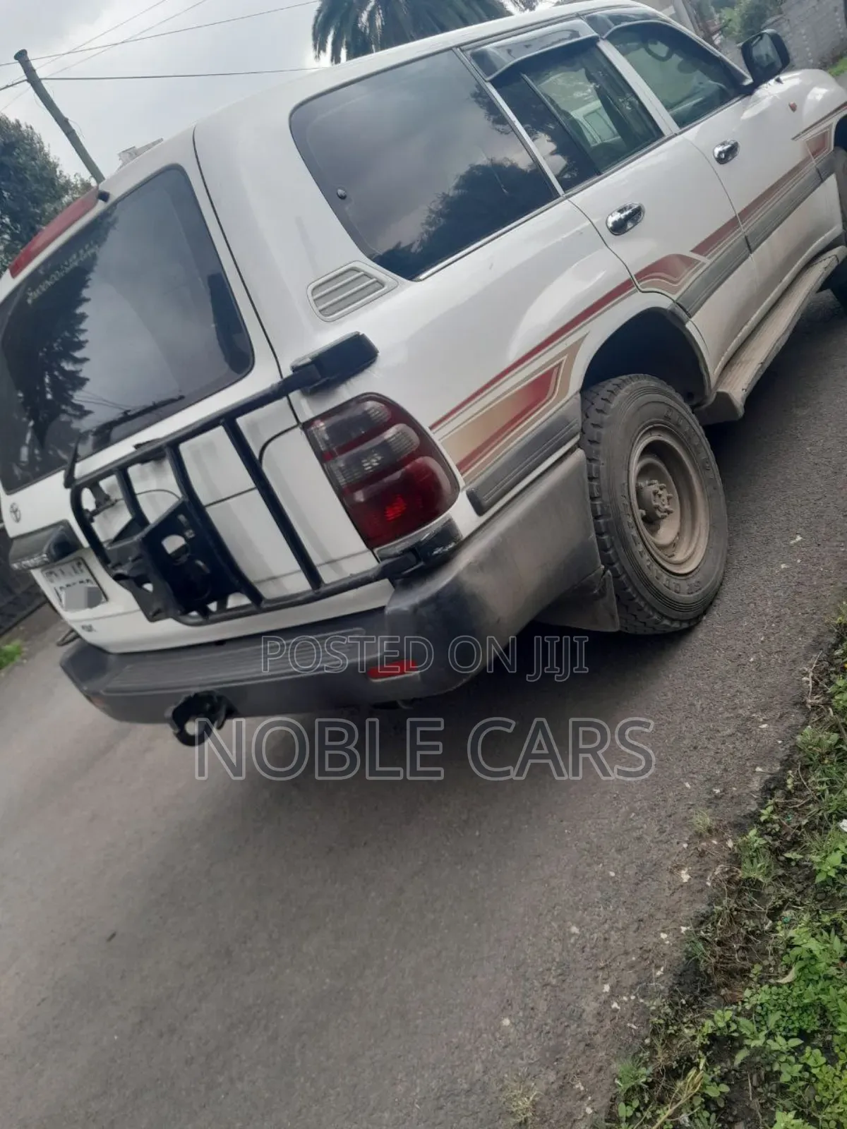 Toyota Land Cruiser 2006 White