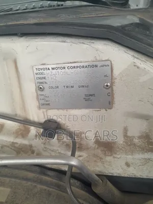 Toyota Land Cruiser 2006 White