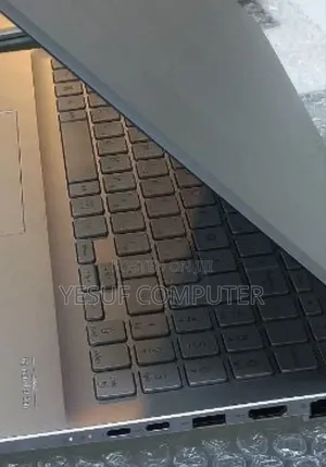 New Laptop Asus VivoBook 15 X505BA 16GB Intel Core I5 SSD 512GB