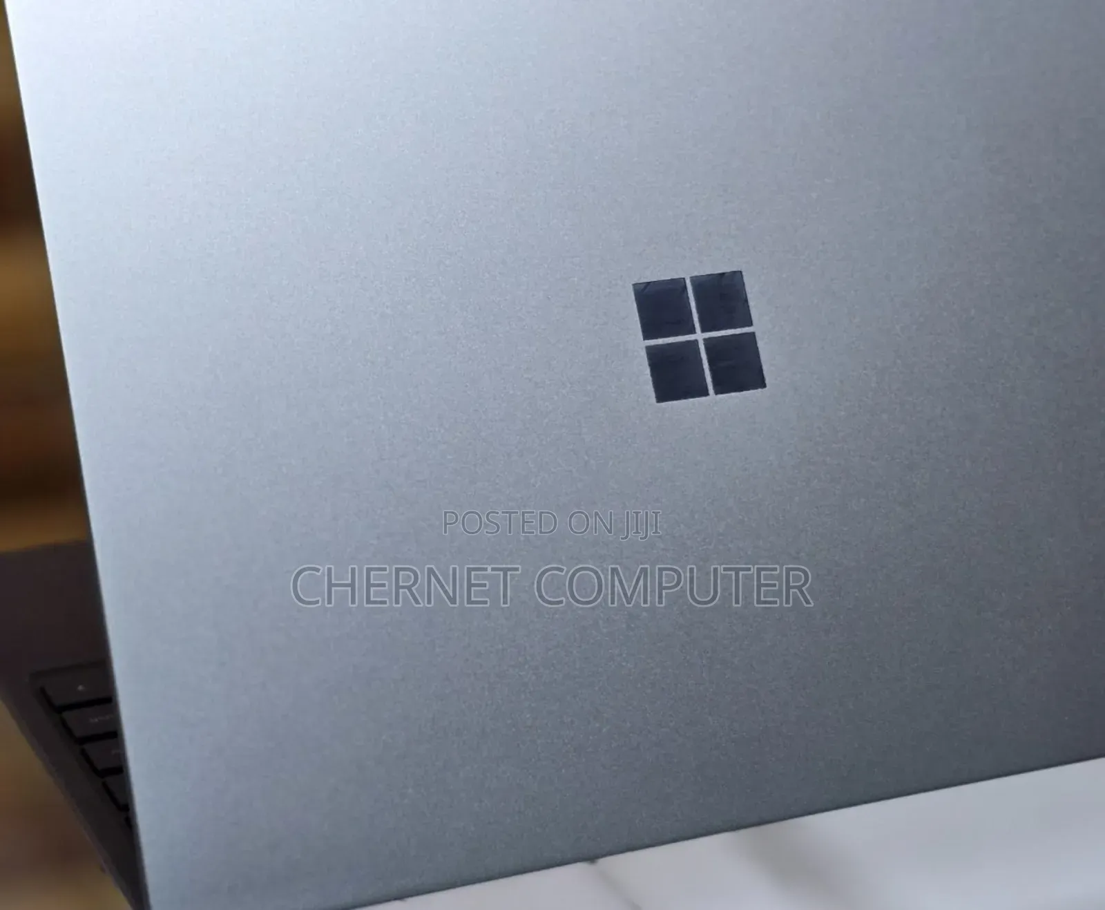 New Laptop Microsoft Surface 8GB Intel Core I5 SSD 256GB