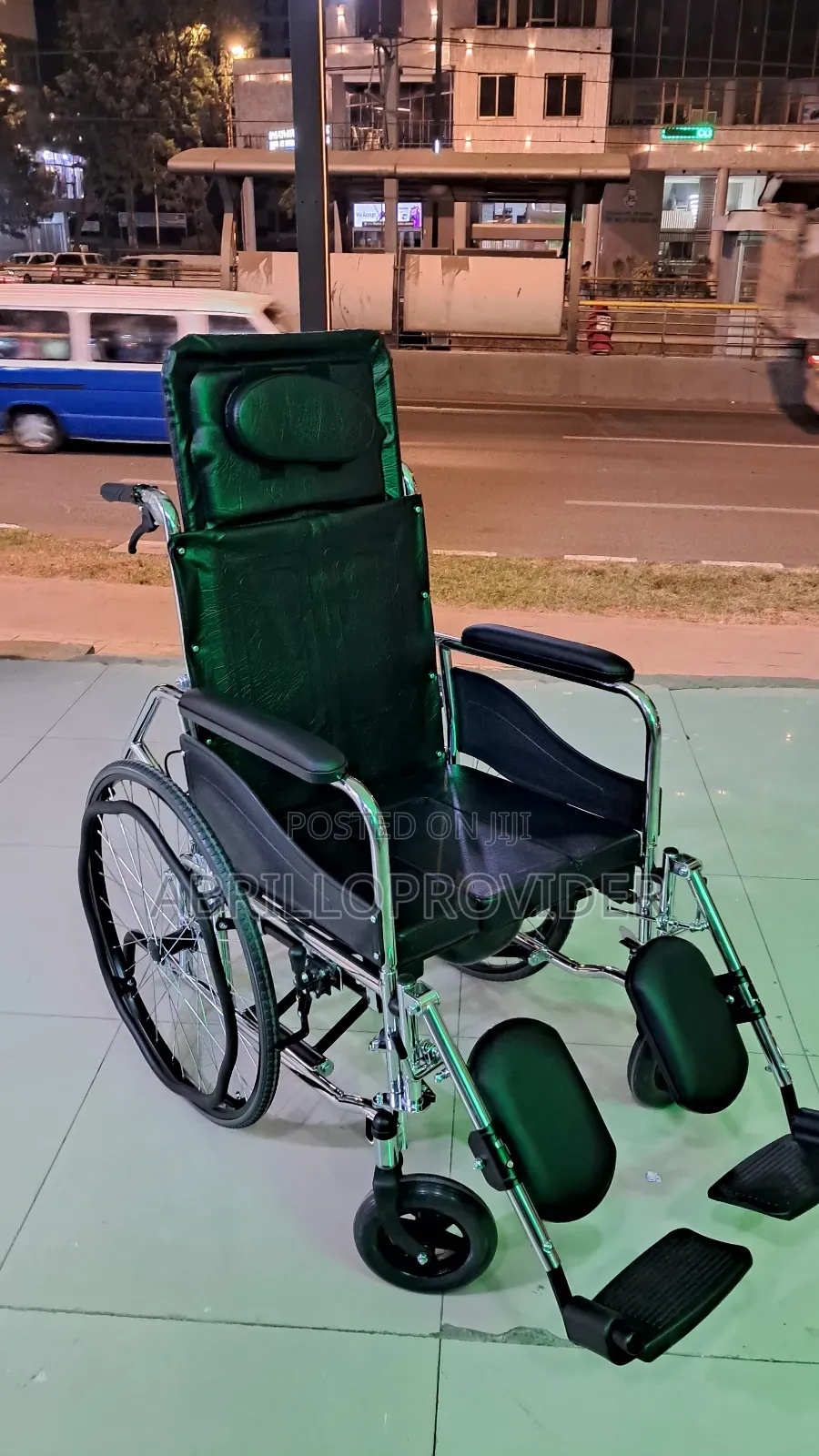 Toilet Wheelchair水手wheelchair山手wheelchair卜手wheelchair山手wheelchair口手whe