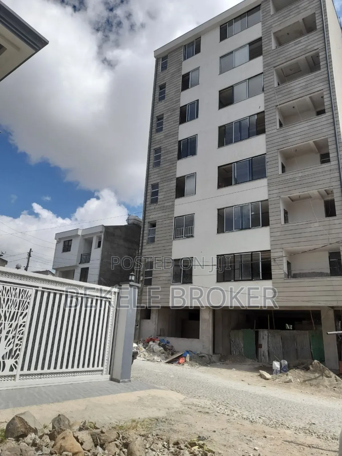 3bdrm Apartment in አፓርትመንት, Bole for sale