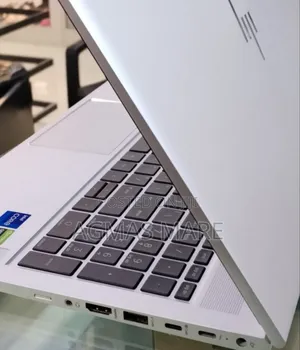 New Laptop HP 650 16GB Intel Core I7 SSD 512GB