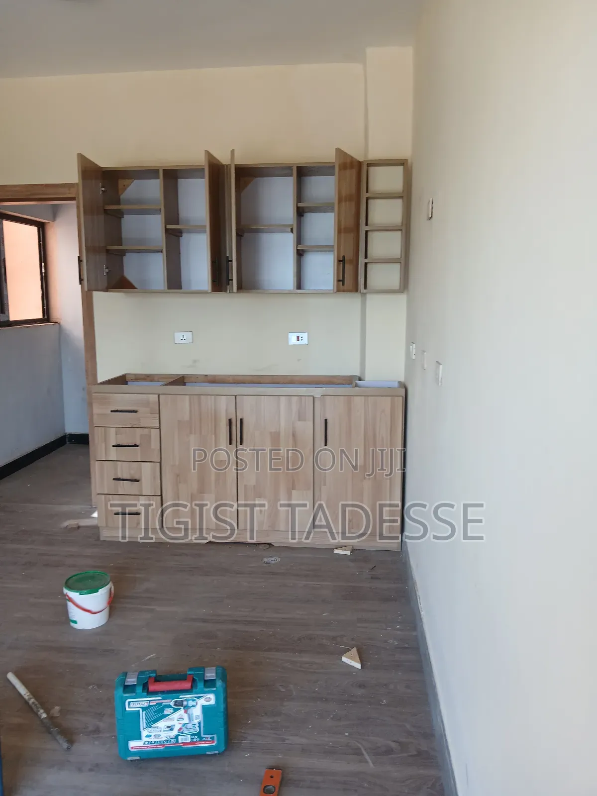 Kitchen Cabinet ለቤቶ ግርማ ሞገስን የሚያላብስ