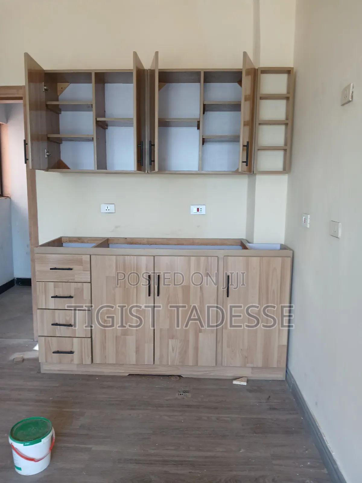 Kitchen Cabinet ለቤቶ ግርማ ሞገስን የሚያላብስ