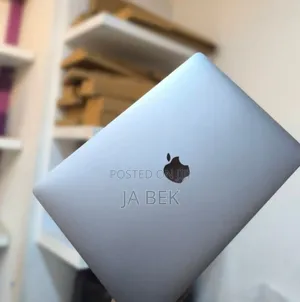 New Laptop Apple MacBook Pro M1 8GB Apple M1 SSD 512GB