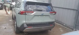 Toyota RAV4 LE AWD 2023