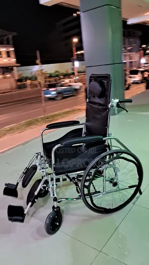 Photo - Toilet Wheelchair水手wheelchair田手wheelchair口手wheelchair田手wheelchair口手whe