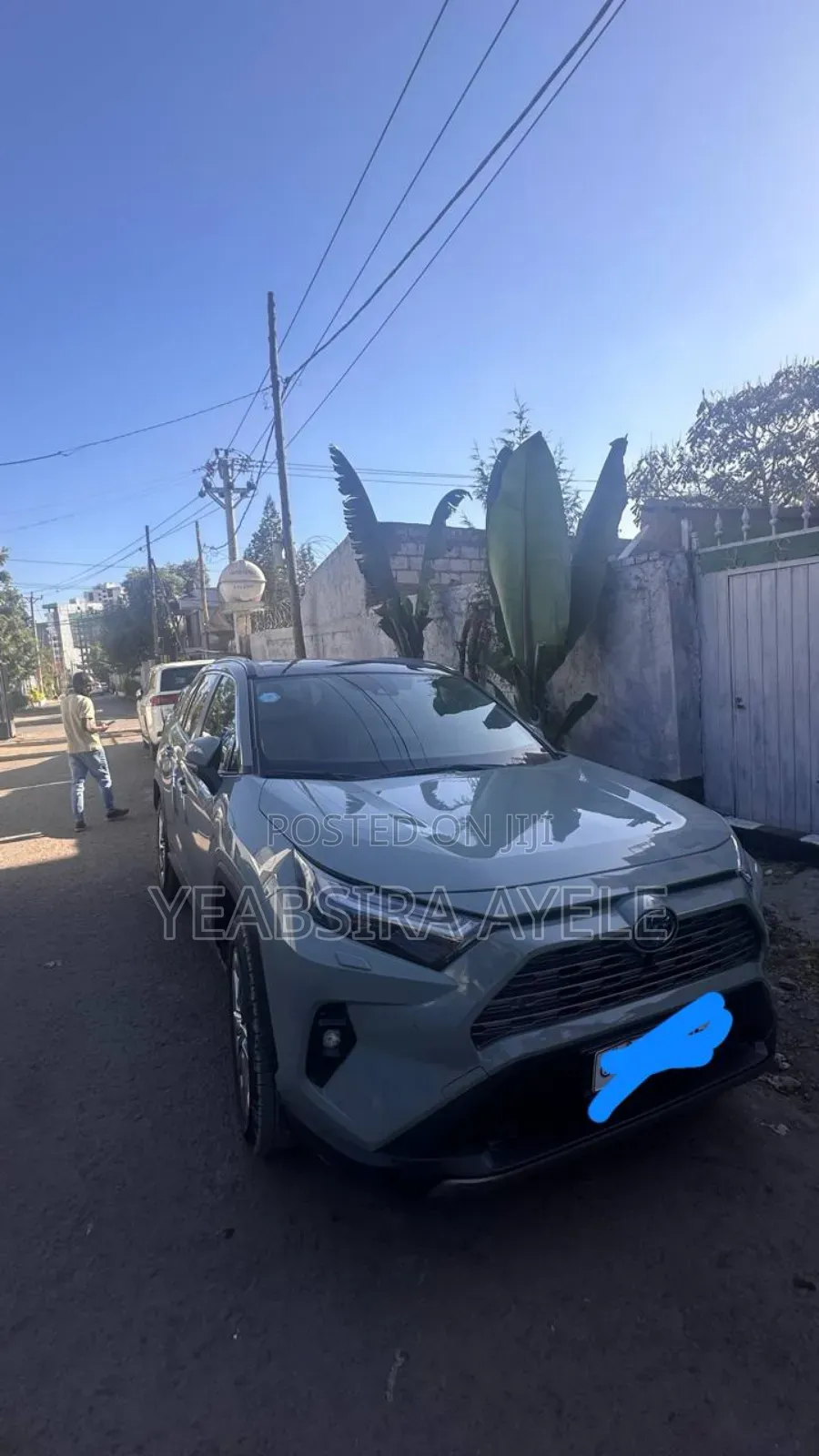 Toyota RAV4 LE AWD 2023