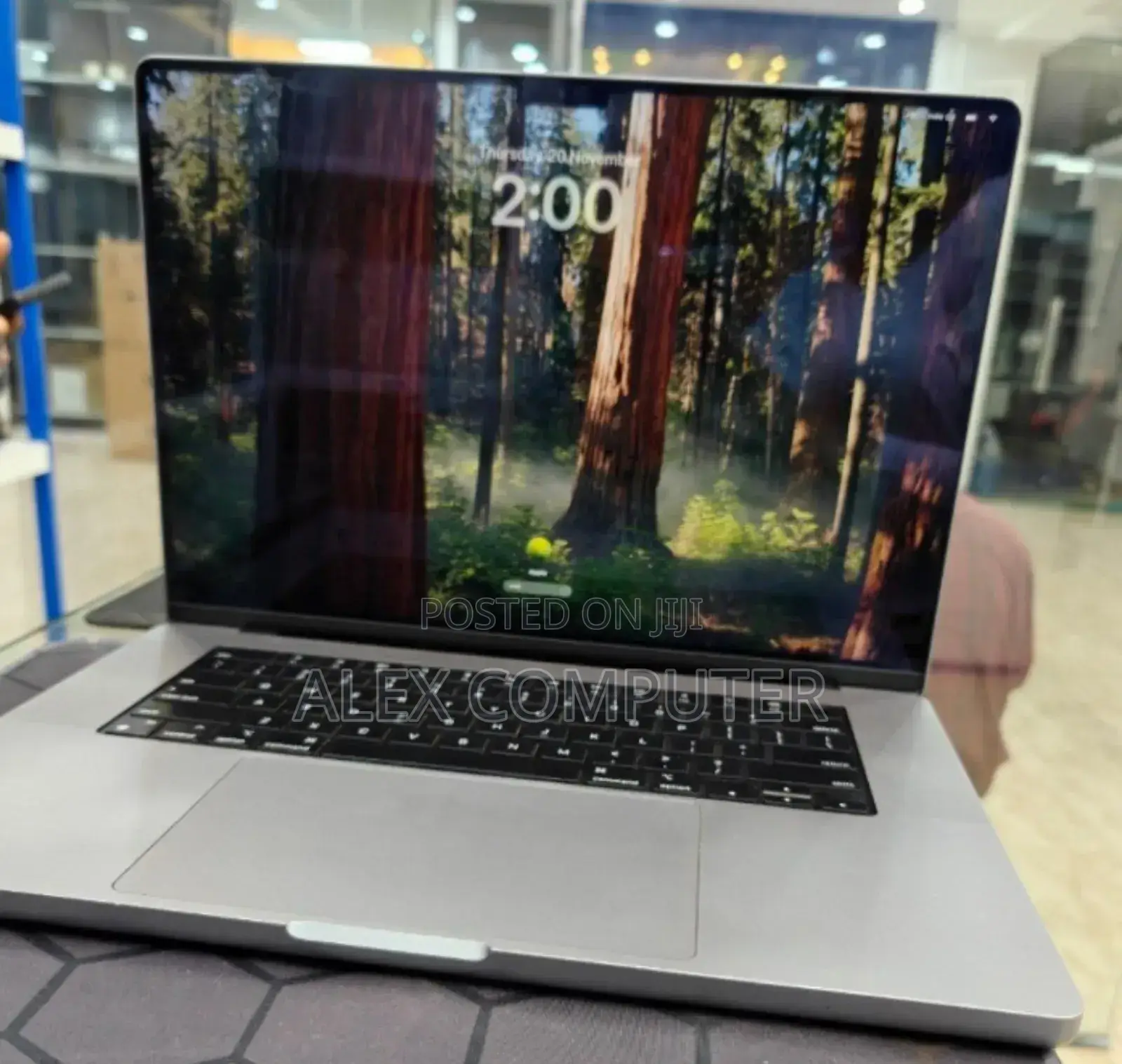 New Laptop Apple MacBook Pro M1 32GB Apple M1 Max SSD 1T