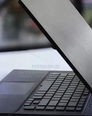 New Laptop Asus ROG Zephyrus G15 16GB Intel Core I7 SSD 512GB