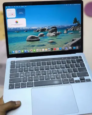 New Laptop Apple MacBook Pro 2020 8GB Apple M1 Pro SSD 512GB