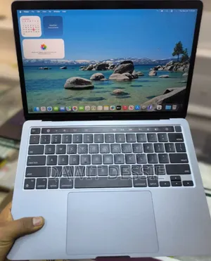 New Laptop Apple MacBook Pro 2020 8GB Apple M1 Pro SSD 512GB