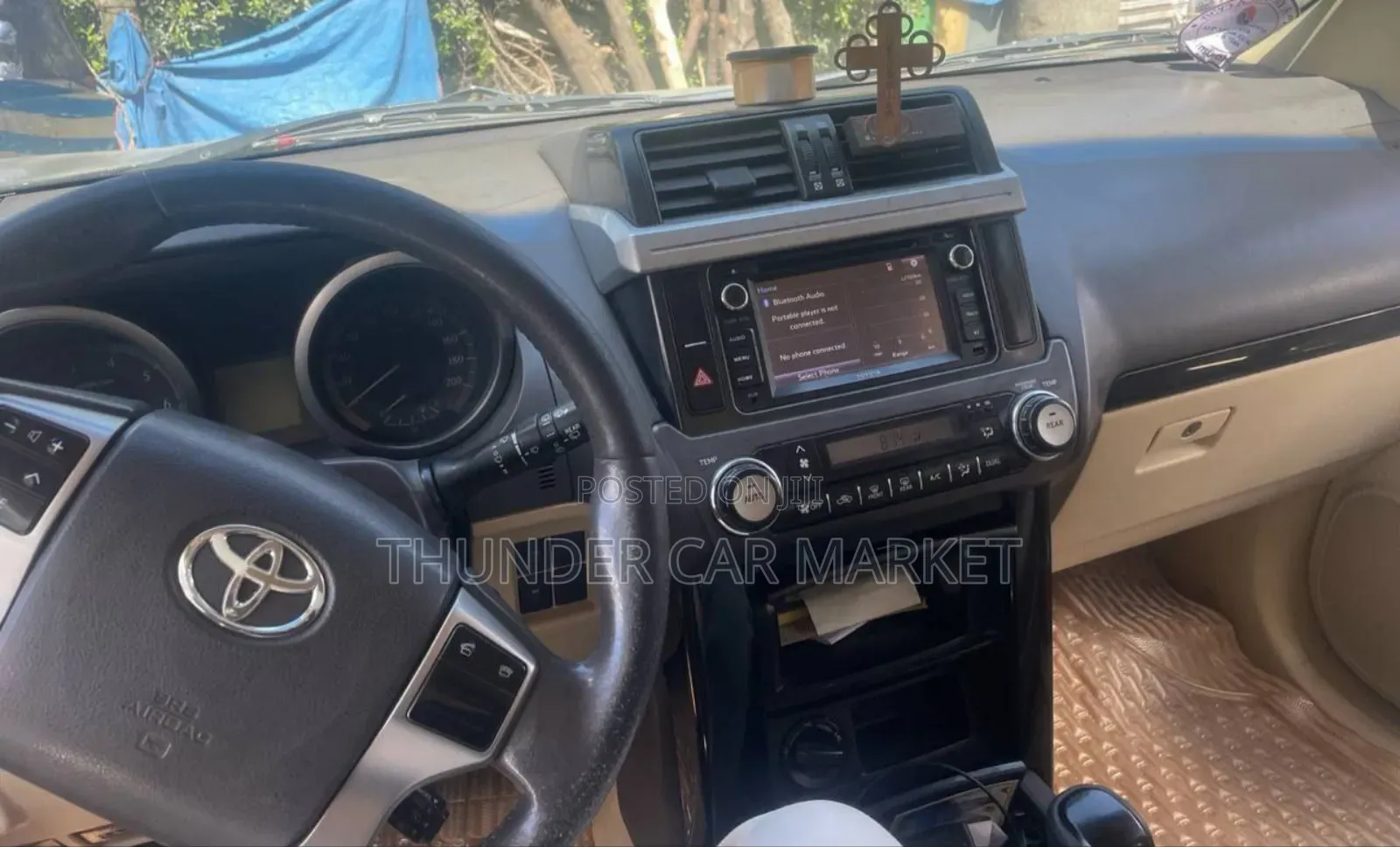 Toyota Land Cruiser Prado 2013