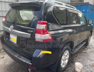 Toyota Land Cruiser Prado 2013