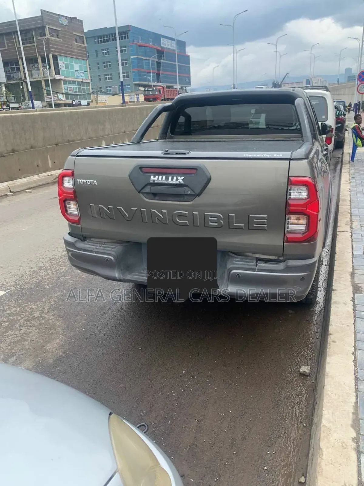 Toyota Hilux 2021 Gray