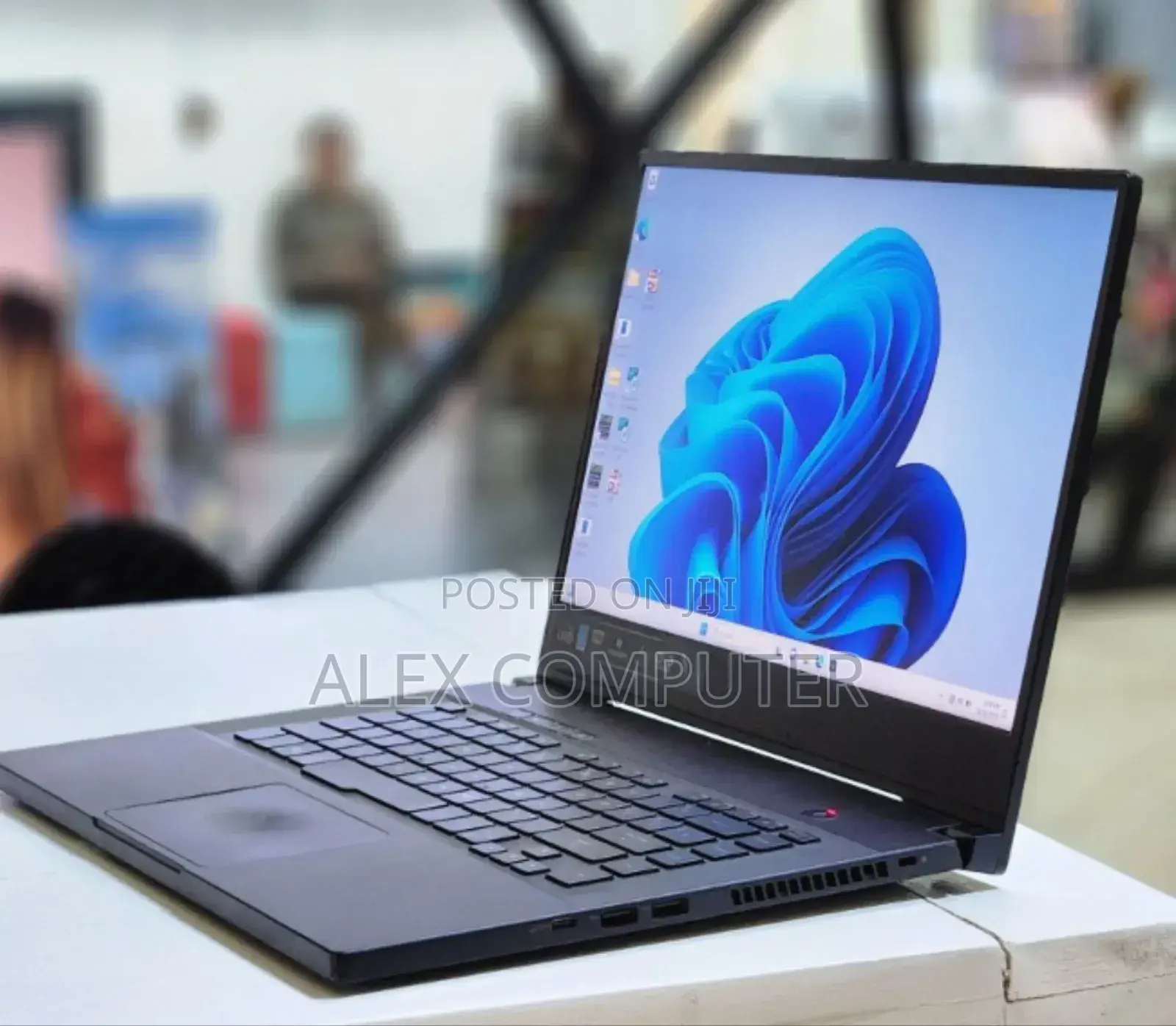 New Laptop Asus ROG Zephyrus G15 16GB Intel Core I7 SSD 512GB