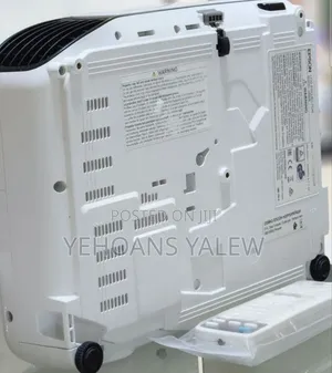 Photo - Epson Projector 
Model Name: Eb-S41
  Has Bag and Remote 
Har