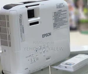 Epson Projector 
Model Name: Eb-S41
  Has Bag and Remote 
Har
