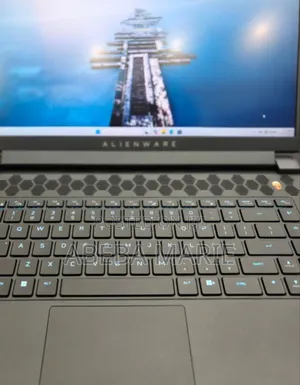 New Laptop Alienware M15 R3 16GB Intel Core I5 SSD 1T