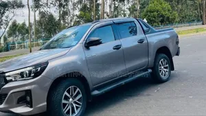Toyota Hilux 2020 Teal