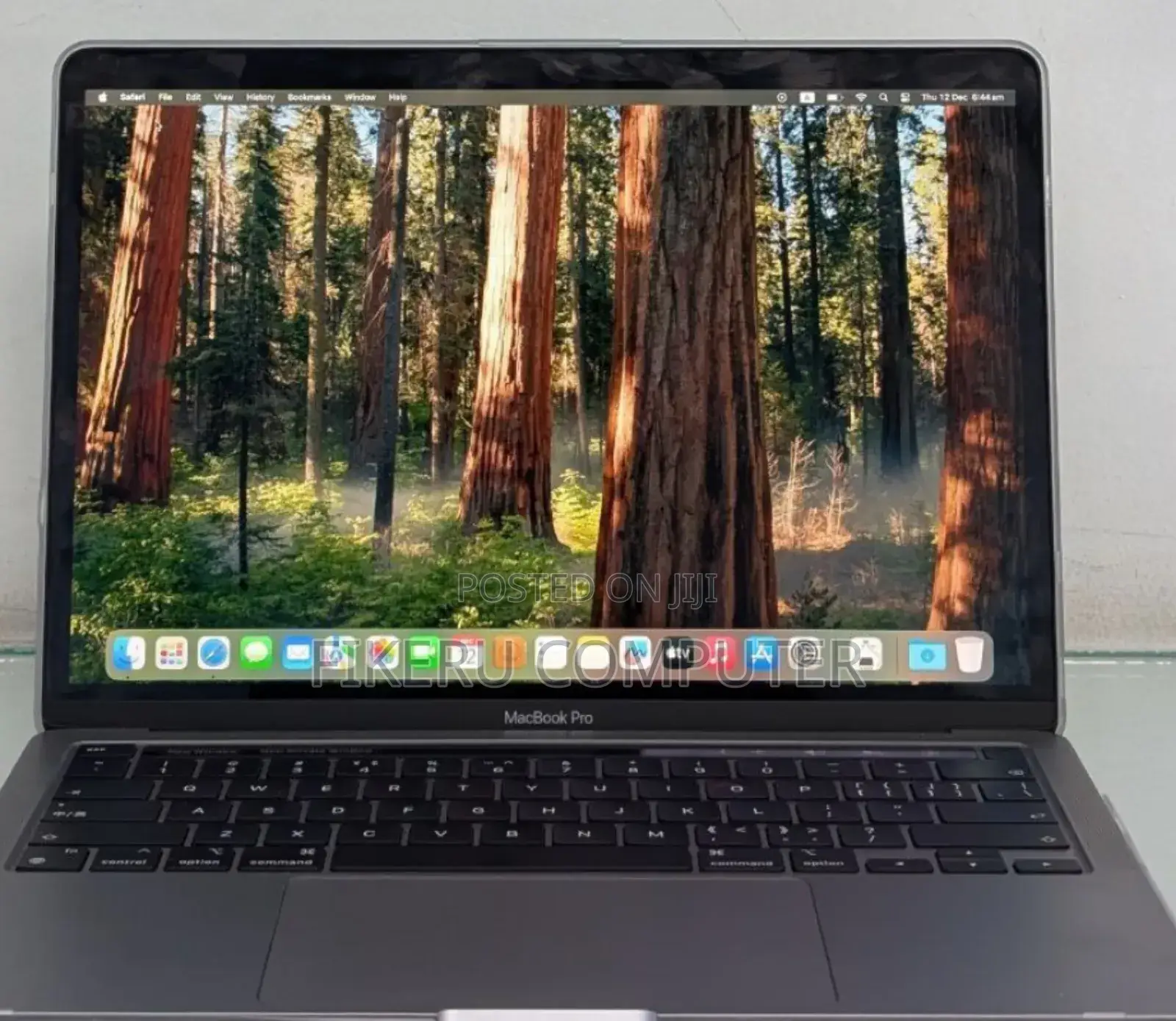 New Laptop Apple MacBook Pro M1 8GB Intel Core I7 SSD 256GB