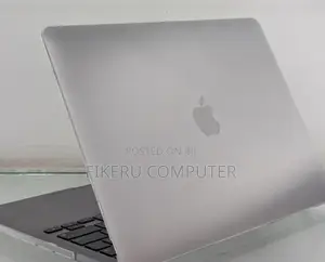 New Laptop Apple MacBook Pro M1 8GB Intel Core I7 SSD 256GB