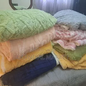 ጋቢ ለምኔ በተለያየ ቀለም እና ዲዛይን