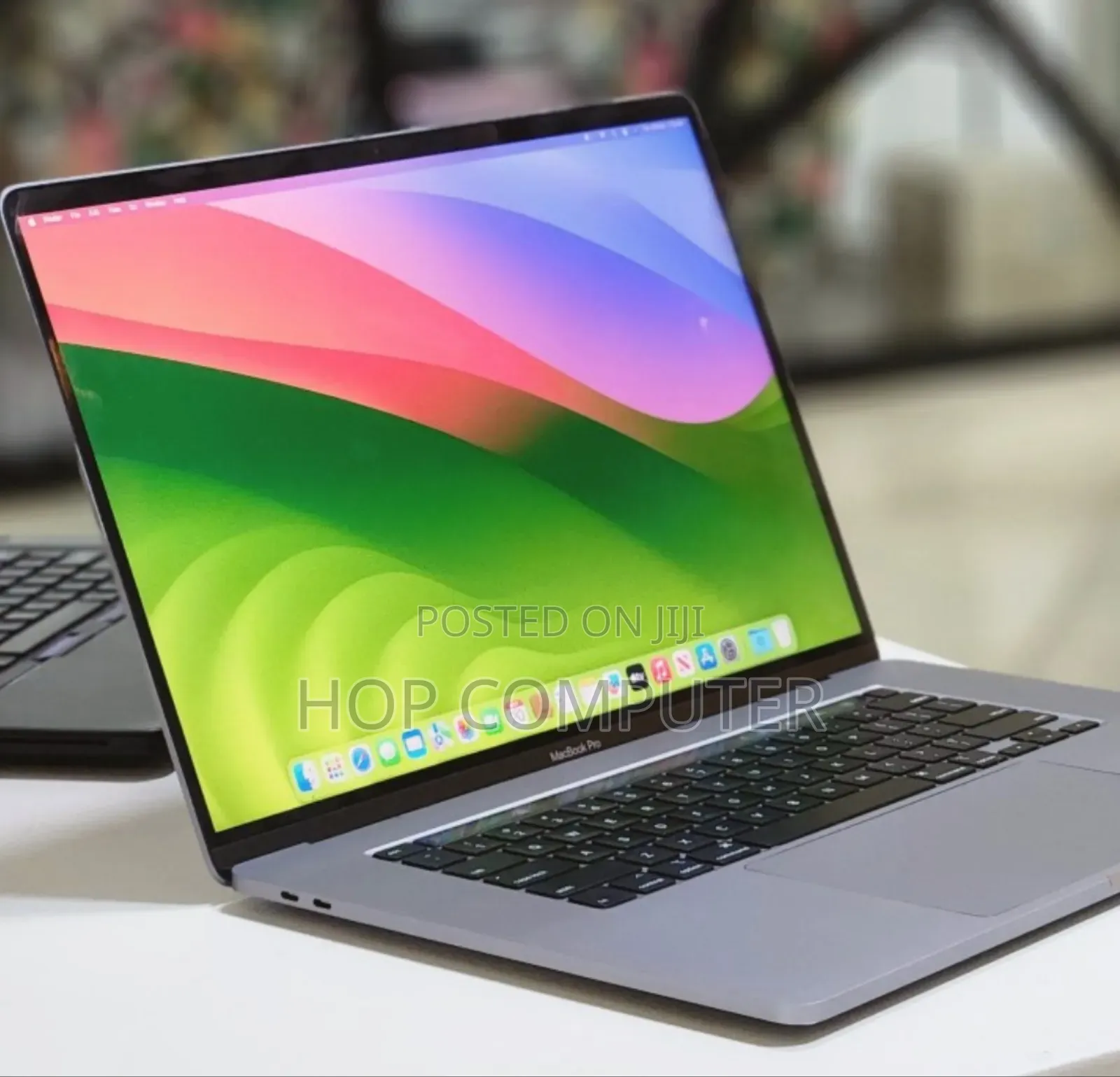 New Laptop Apple MacBook Pro 2019 32GB Intel Core I9 SSD 1T