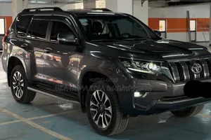 Toyota Land Cruiser Prado 2023 Matt Black