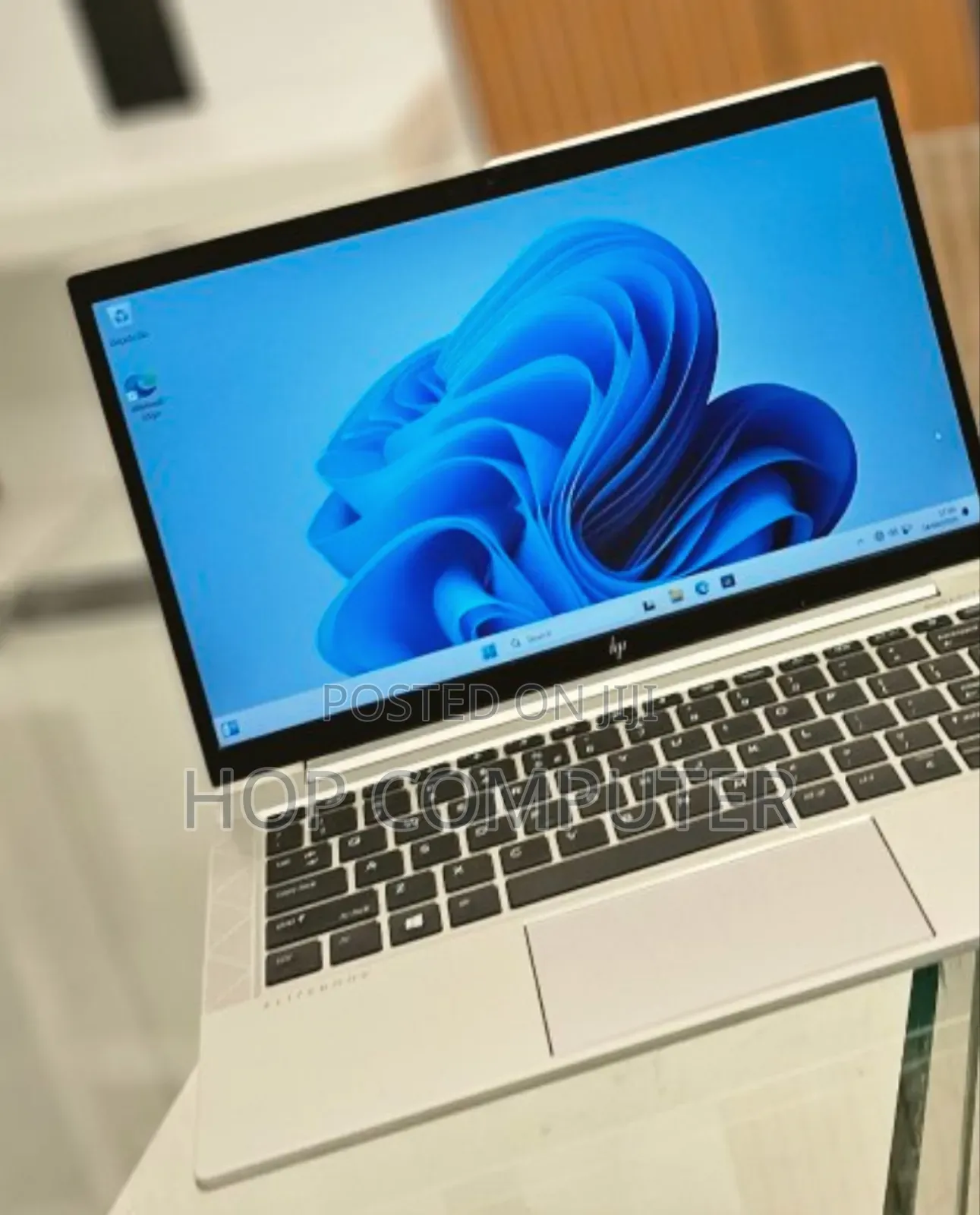 New Laptop HP EliteBook 830 G8 16GB Intel Core I7 SSD 512GB