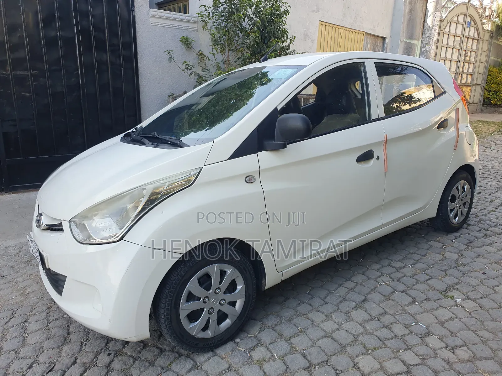 Hyundai Eon 0.8 FWD 2014 White