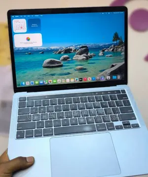 New Laptop Apple MacBook Pro M1 8GB Intel SSD 256GB