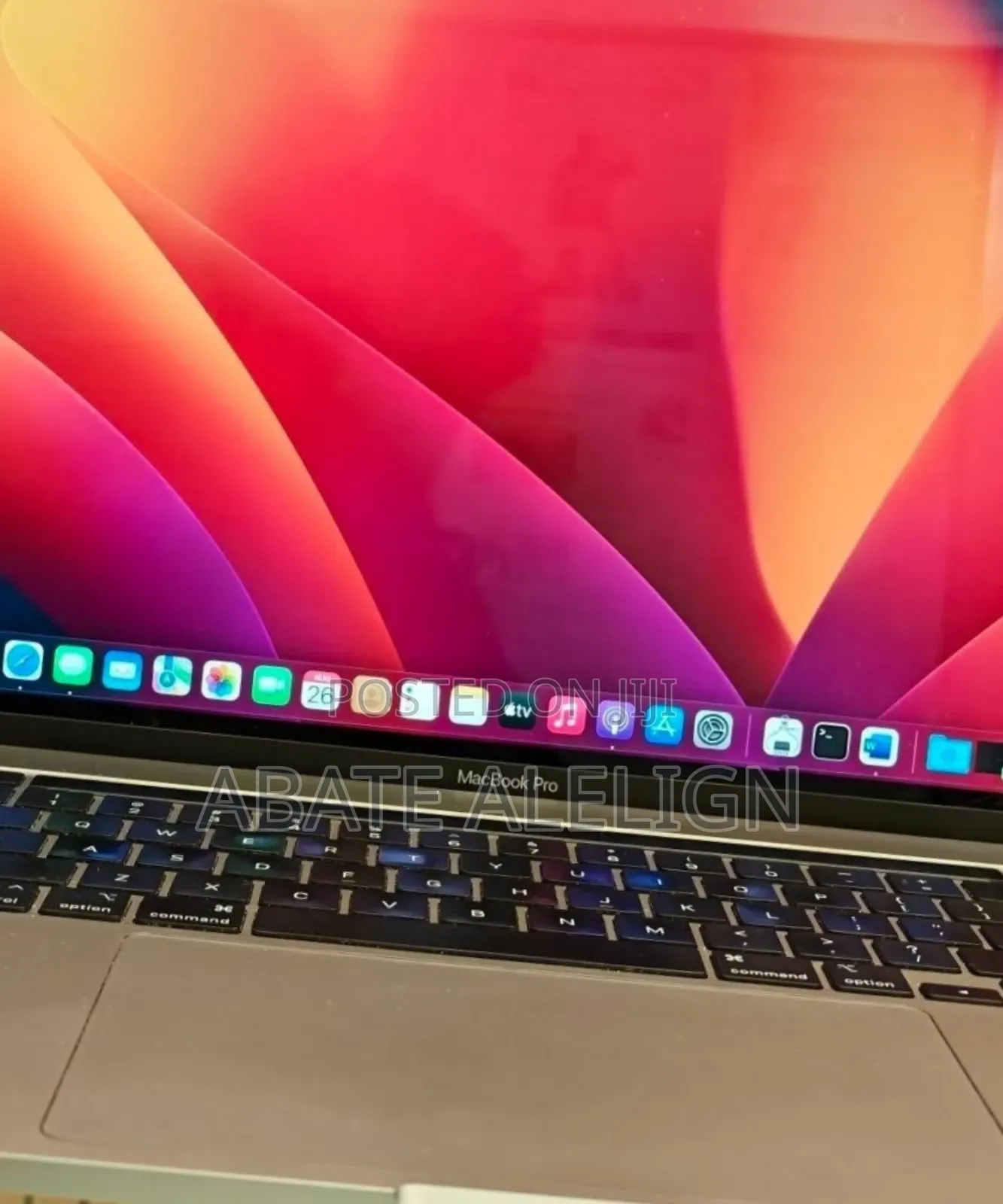 New Laptop Apple MacBook Pro 2019 16GB Intel Core I7 SSD 512GB
