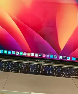 New Laptop Apple MacBook Pro 2019 16GB Intel Core I7 SSD 512GB