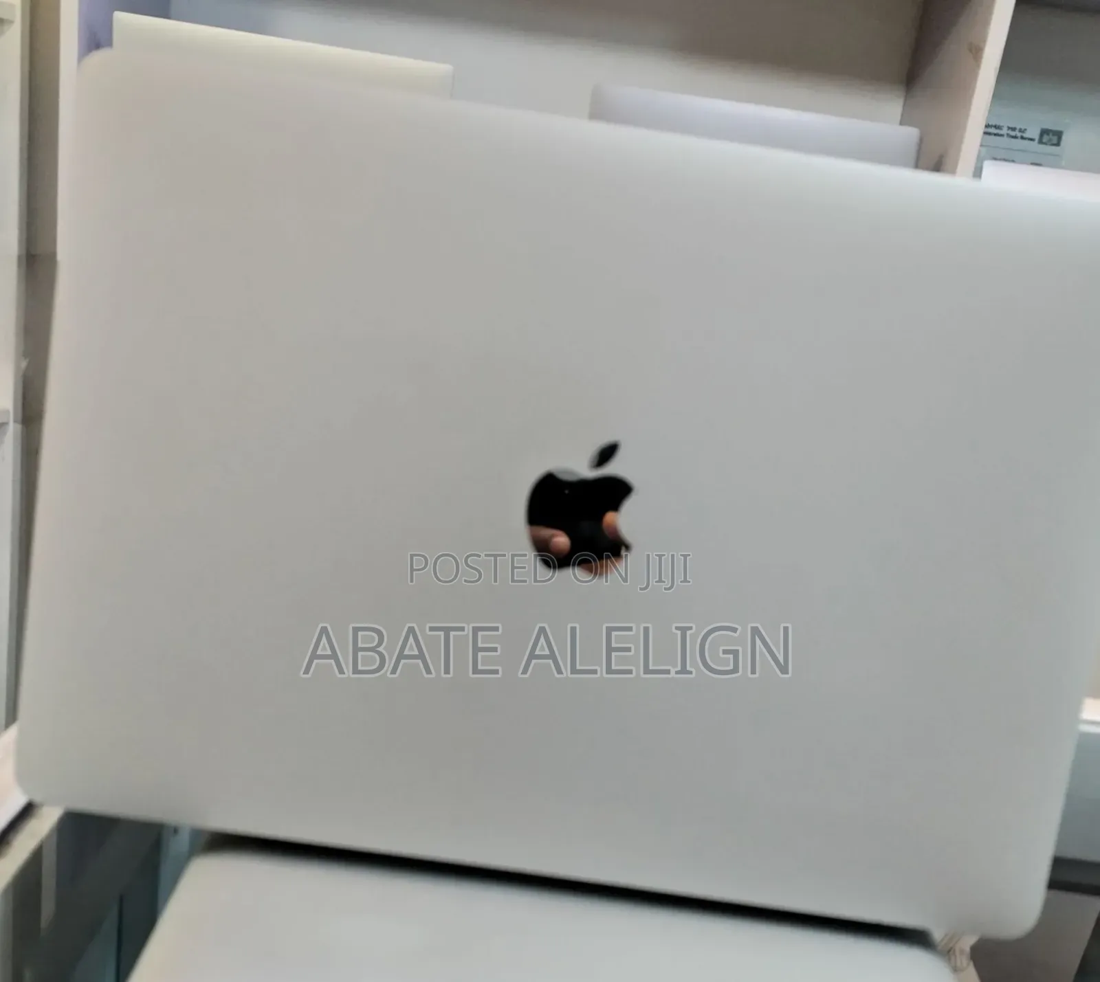 New Laptop Apple MacBook Pro 2020 M1 16GB Intel Core I5 HDD 512GB