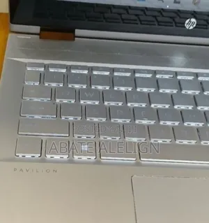 New Laptop HP Pavilion X360 8GB Intel Core I7 SSD 512GB