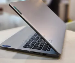 New Laptop Lenovo Ideapad 3 8GB Intel Core I5 SSD 512GB