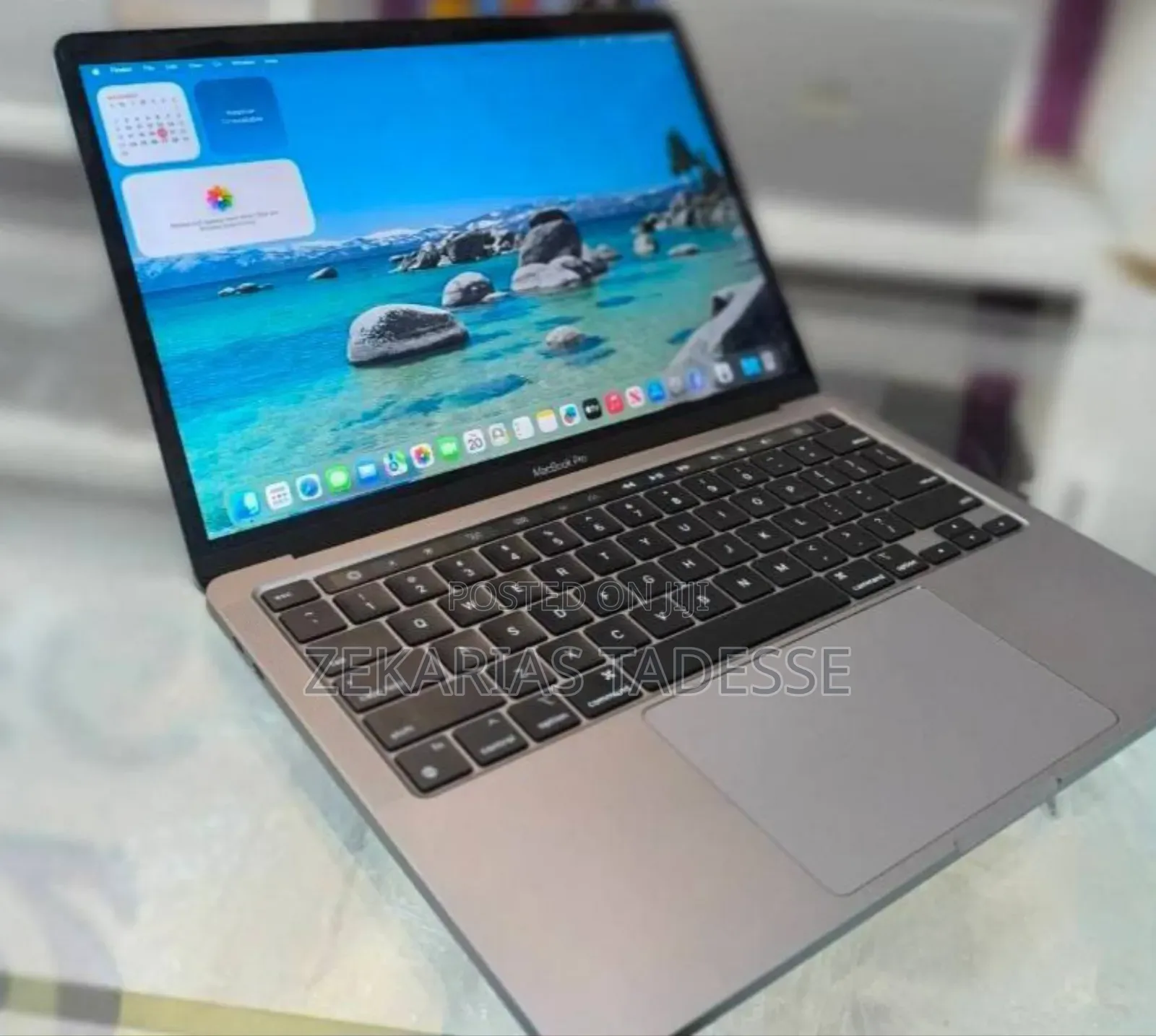 New Laptop Apple MacBook Pro 2020 M1 8GB Apple M1 SSD 512GB